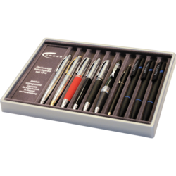 Tablett für 10 Schreibgeräte silber glänzend mit dunkelgrauer Schnittglock-Folie beflockt und Logodruck