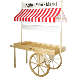 Marktkarren mit Speichenrädern und Schütte mit 7 Facheinteilungen für AGFA