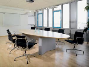 Tisch für Besprechungsraum