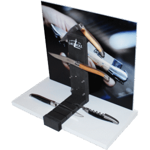 Thekendisplay für Messer